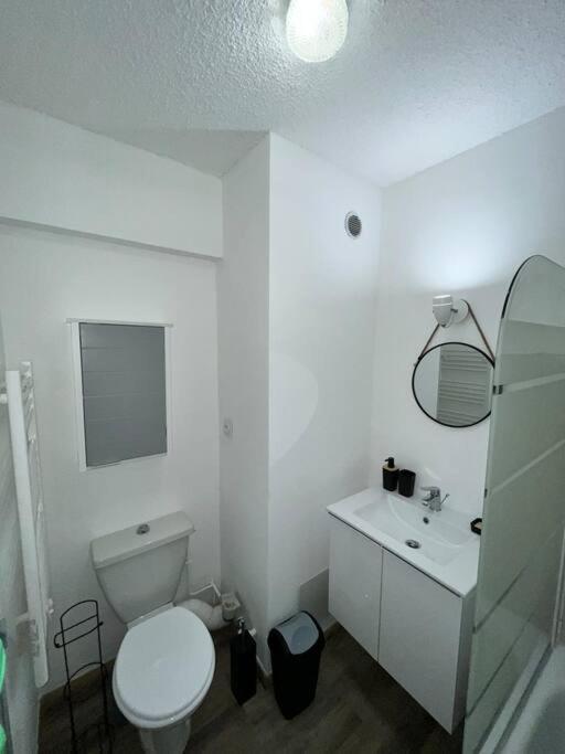 Appartement Moderne & Chaleureux Greoux-les-Bains Luaran gambar