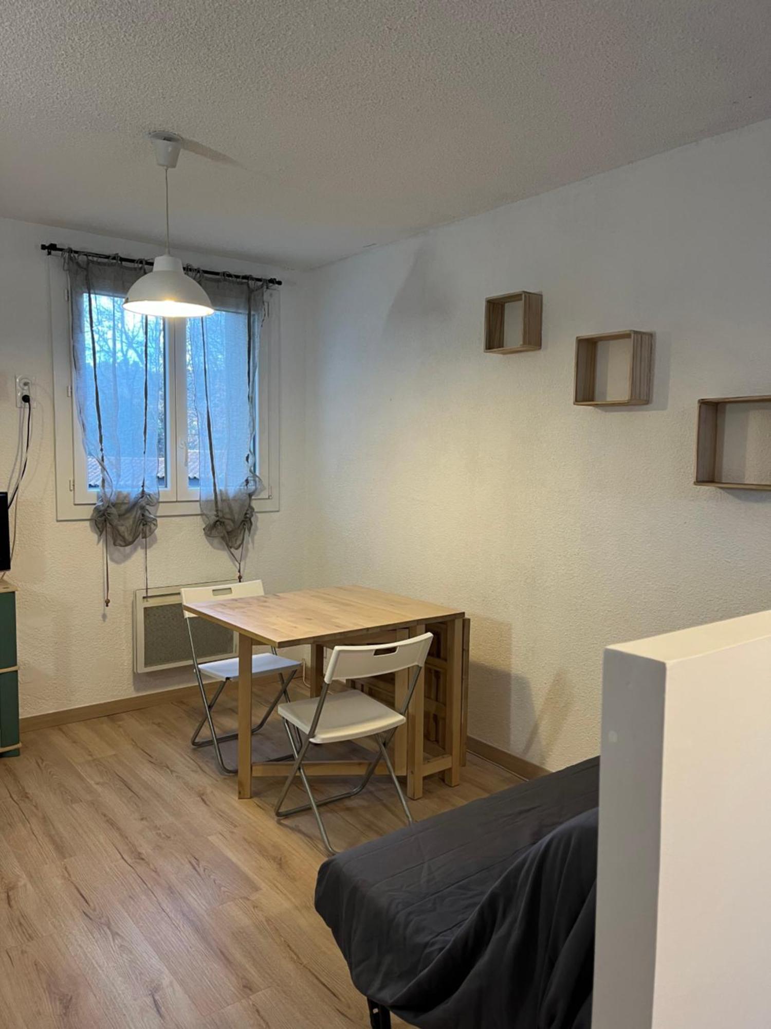 Appartement Moderne & Chaleureux Greoux-les-Bains Luaran gambar